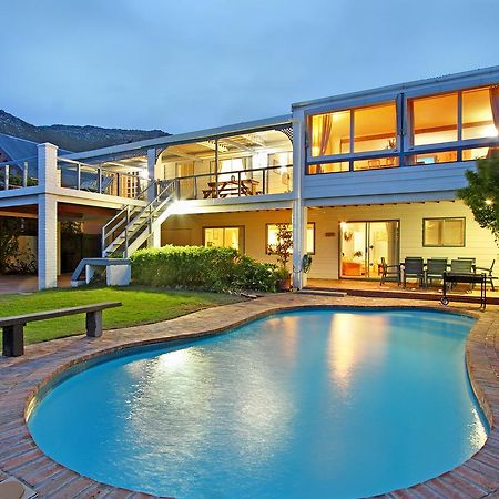 Atlantic Dream Beachfront Villa Scarborough Exterior foto
